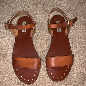 Brown STEVE MADDEN flats